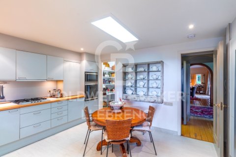 Сasa en venta en Barcelona, España 6 dormitorios, 381 m2 No. 158183 - foto 14