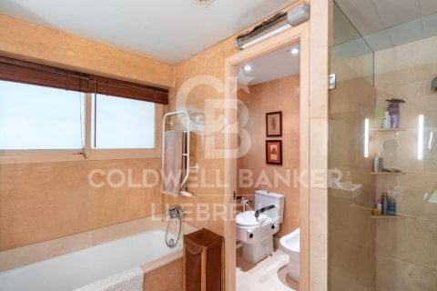 Сasa en venta en Barcelona, España 6 dormitorios, 381 m2 No. 158183 - foto 25