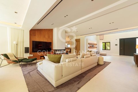 Сasa en venta en Marbella, Málaga, España 5 dormitorios, 336 m2 No. 158184 - foto 3