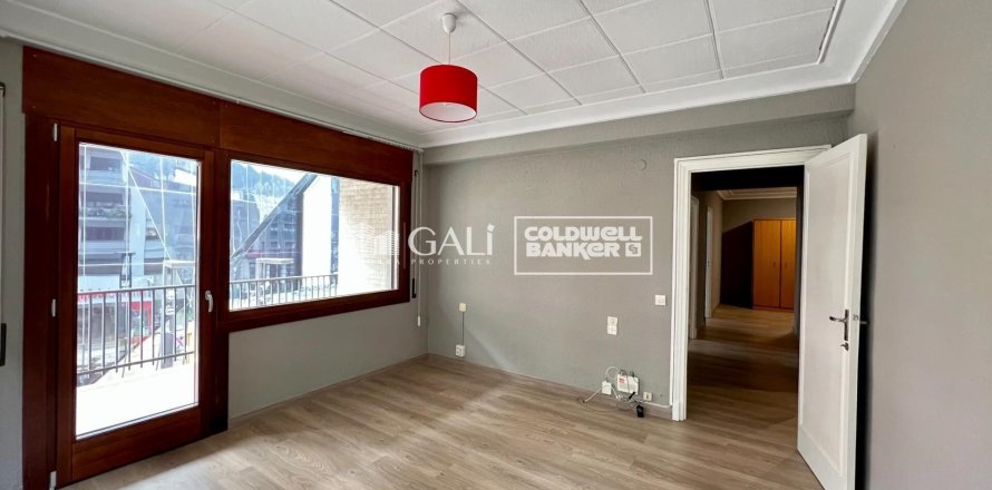 Apartment à Principado De Andorra (Ninguna Poblacion Tiene C.P.), Lleida, Espagne 4 chambres, 127 m2 No. 158186