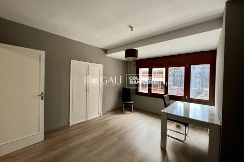 Apartment à vendre à Principado De Andorra (Ninguna Poblacion Tiene C.P.), Lleida, Espagne, 4 chambres, 127 m2 No. 158186 - photo 3