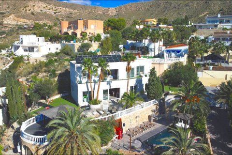 Huvila myytävänä El Campello, Alicante, Espanja, 8 makuuhuonetta, 400 m2 No. 135693 - kuva 25