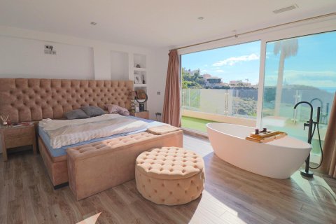Huvila myytävänä El Campello, Alicante, Espanja, 8 makuuhuonetta, 400 m2 No. 135693 - kuva 19
