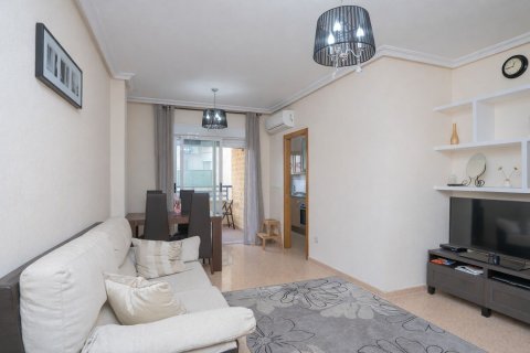 Wohnung zum Verkauf in Torrevieja, Alicante, Spanien 2 Schlafzimmer, 74 m2 Nr. 183417 - Foto 8