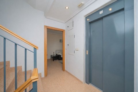 Wohnung zum Verkauf in Torrevieja, Alicante, Spanien 2 Schlafzimmer, 74 m2 Nr. 183417 - Foto 28