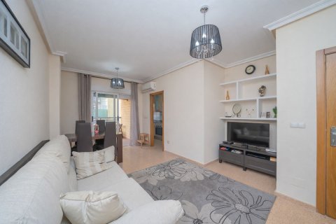 Wohnung zum Verkauf in Torrevieja, Alicante, Spanien 2 Schlafzimmer, 74 m2 Nr. 183417 - Foto 9