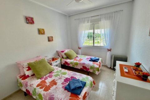 Bungalow for sale in Ciudad Quesada, Alicante, Spain 2 bedrooms, 80 sq.m. No. 183419 - photo 6