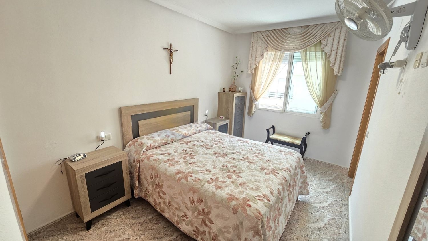 Apartamento en Torrevieja, Alicante, España 3 dormitorios, 112 m2 No. 183418