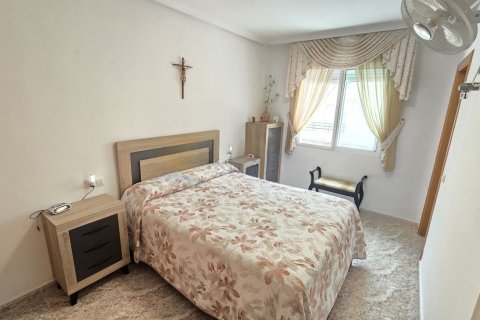Apartment for sale in Torrevieja, Alicante, Spain 3 bedrooms, 112 sq.m. No. 183418 - photo 9