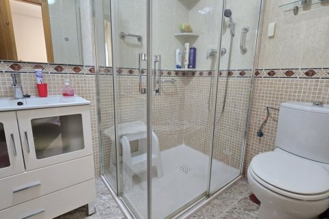 Apartment for sale in Torrevieja, Alicante, Spain 3 bedrooms, 112 sq.m. No. 183418 - photo 5