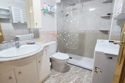 Apartment for sale in Torrevieja, Alicante, Spain 3 bedrooms, 112 sq.m. No. 183418 - photo 7