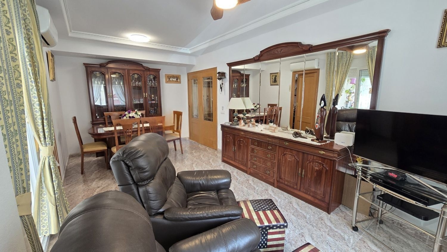 Apartamento en Torrevieja, Alicante, España 3 dormitorios, 112 m2 No. 183418