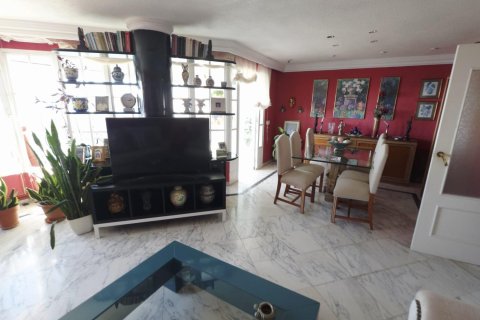 Huoneisto myytävänä Cabo De Las Huertas, Alicante, Espanja, 3 makuuhuonetta, 152 m2 No. 168829 - kuva 17