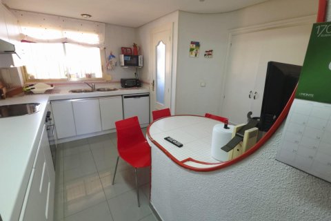 Huoneisto myytävänä Cabo De Las Huertas, Alicante, Espanja, 3 makuuhuonetta, 152 m2 No. 168829 - kuva 6