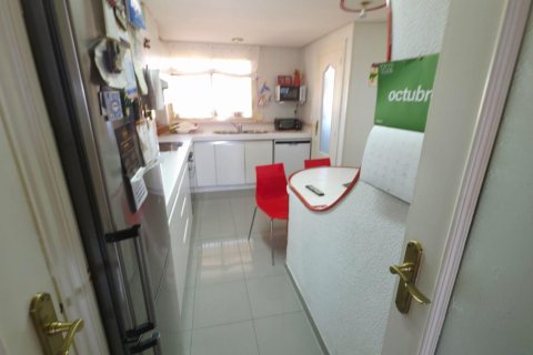 Huoneisto myytävänä Cabo De Las Huertas, Alicante, Espanja, 3 makuuhuonetta, 152 m2 No. 168829 - kuva 18
