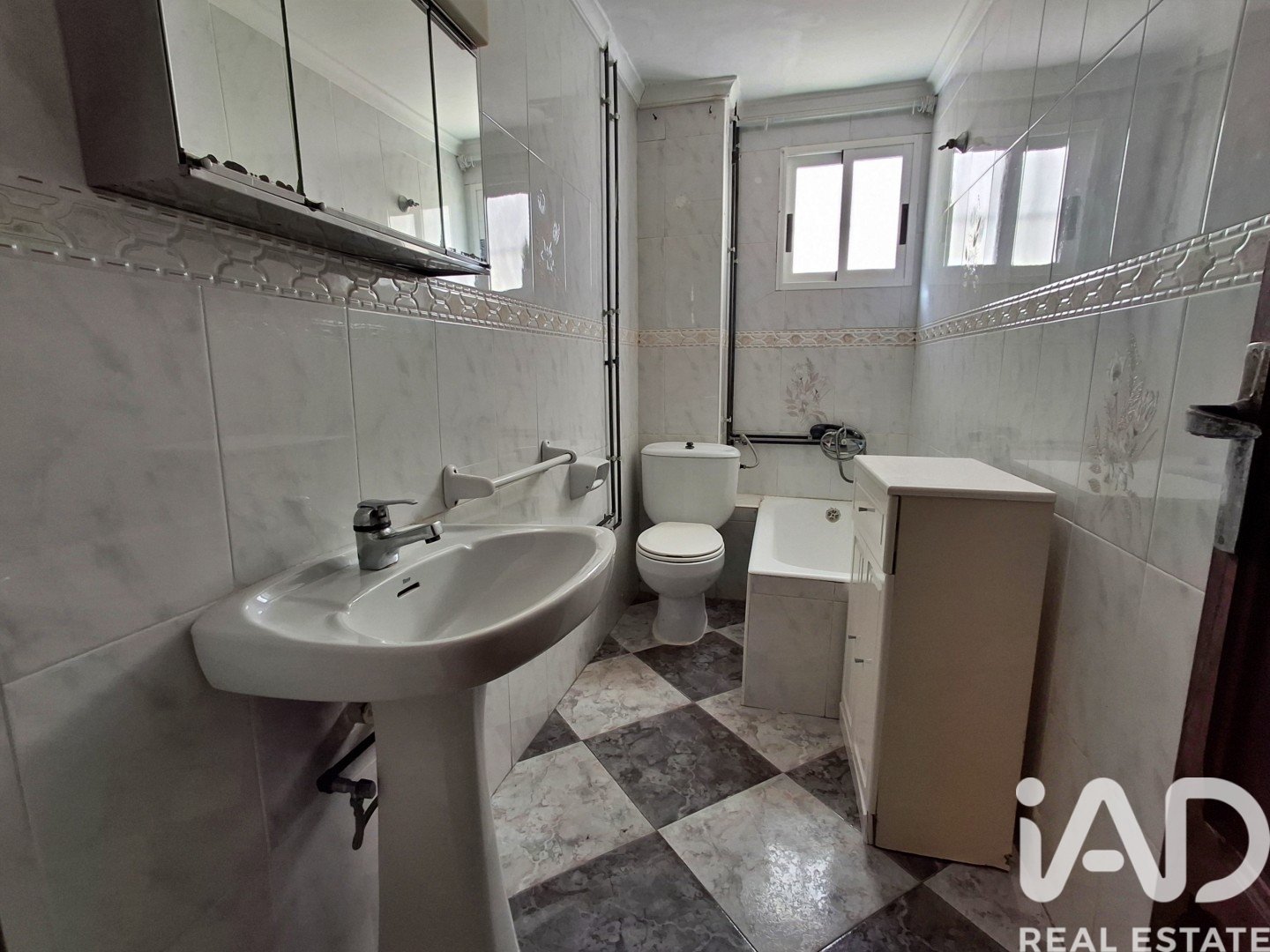 Hus i Oliva, Valencia, Spanien 2 sovrum, 79 kvm. Nr. 184851