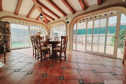 Villa à vendre à Torrevieja, Alicante, Espagne, 5 chambres, 330 m2 No. 165563 - photo 26