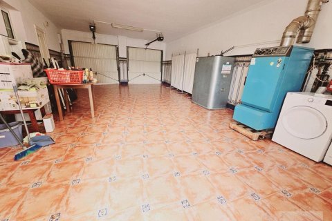 Villa à vendre à Torrevieja, Alicante, Espagne, 5 chambres, 330 m2 No. 165563 - photo 20