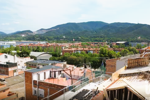 Apartament w Montcada i Reixac, Barcelona, Hiszpania 4 sypialnie, 166 mkw. nr 152728 – zdjęcie 18