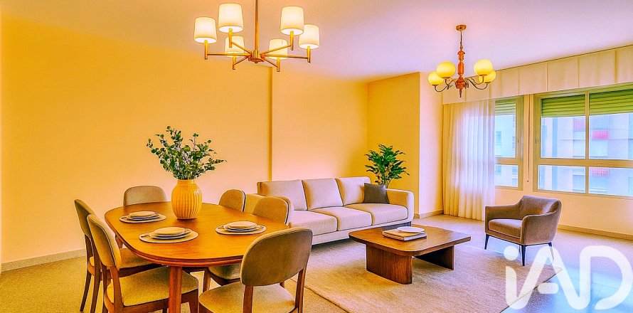 Apartamento en Alicante, España 4 dormitorios, 126 m2 No. 152726