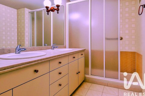 Apartamento en venta en Alicante, España 4 dormitorios, 126 m2 No. 152726 - foto 30