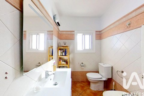 Dom w La Bisbal Del Penedes, Tarragona, Hiszpania 3 sypialnie, 170 mkw. nr 152724 – zdjęcie 10