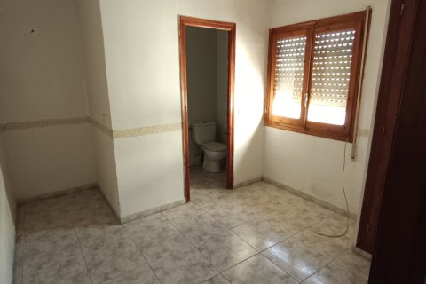 Commercial property for sale in Alcanar, Tarragona, Spain 456 sq.m. No. 152725 - photo 12