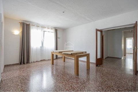 Kaupunkipientalo myytävänä Mahon, Menorca, Espanja, 7 makuuhuonetta, 434 m2 No. 177887 - kuva 9