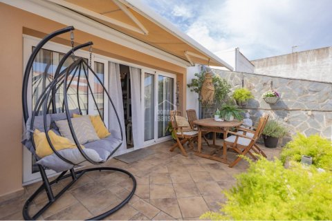 Kaupunkipientalo Mahon, Menorca, Espanja 3 makuuhuonetta, 306 m2 No. 177886