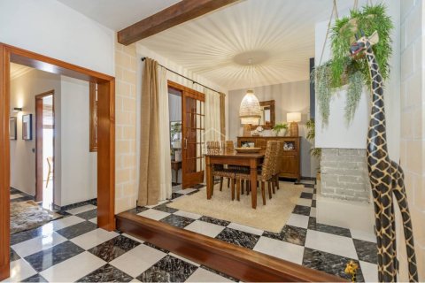 Kaupunkipientalo myytävänä Mahon, Menorca, Espanja, 3 makuuhuonetta, 306 m2 No. 177886 - kuva 8