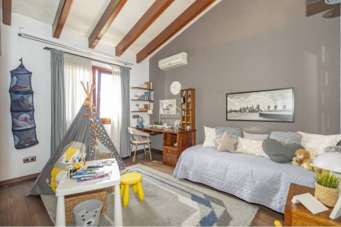 Kaupunkipientalo myytävänä Mahon, Menorca, Espanja, 3 makuuhuonetta, 306 m2 No. 177886 - kuva 11