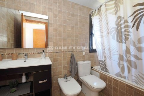 Villa à vendre à Lloret de Mar, Girona, Espagne, 3 chambres, 241 m2 No. 177238 - photo 27