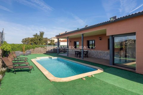 Villa à vendre à Lloret de Mar, Girona, Espagne, 3 chambres, 241 m2 No. 177238 - photo 3