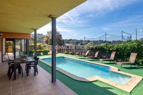 Villa à vendre à Lloret de Mar, Girona, Espagne, 3 chambres, 241 m2 No. 177238 - photo 14