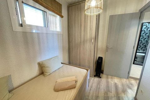 Apartment for sale in Guardamar del Segura, Alicante, Spain 2 bedrooms, 42 sq.m. No. 183877 - photo 30