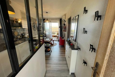 Apartment for sale in Guardamar del Segura, Alicante, Spain 2 bedrooms, 42 sq.m. No. 183877 - photo 3