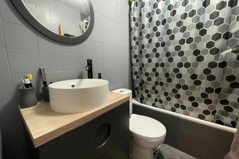 Apartment for sale in Guardamar del Segura, Alicante, Spain 2 bedrooms, 42 sq.m. No. 183877 - photo 26