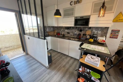 Apartment for sale in Guardamar del Segura, Alicante, Spain 2 bedrooms, 42 sq.m. No. 183877 - photo 8