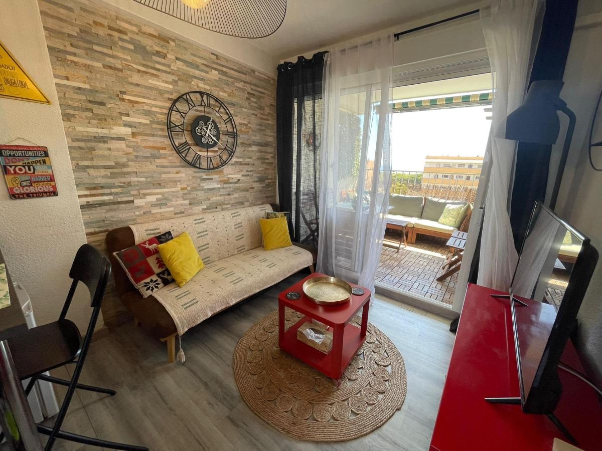 Apartment in Guardamar del Segura, Alicante, Spain 2 bedrooms, 42 sq.m. No. 183877
