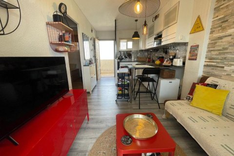 Apartment for sale in Guardamar del Segura, Alicante, Spain 2 bedrooms, 42 sq.m. No. 183877 - photo 11