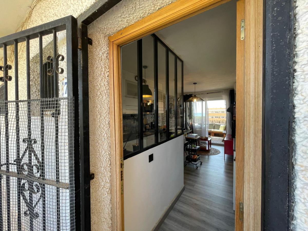 Apartment in Guardamar del Segura, Alicante, Spain 2 bedrooms, 42 sq.m. No. 183877