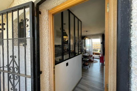 Apartment for sale in Guardamar del Segura, Alicante, Spain 2 bedrooms, 42 sq.m. No. 183877 - photo 16