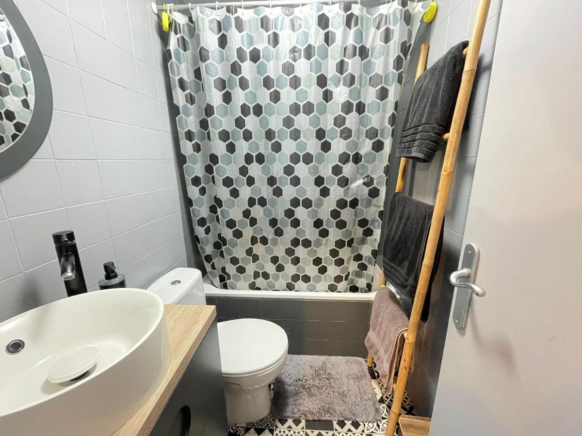 Apartment in Guardamar del Segura, Alicante, Spain 2 bedrooms, 42 sq.m. No. 183877