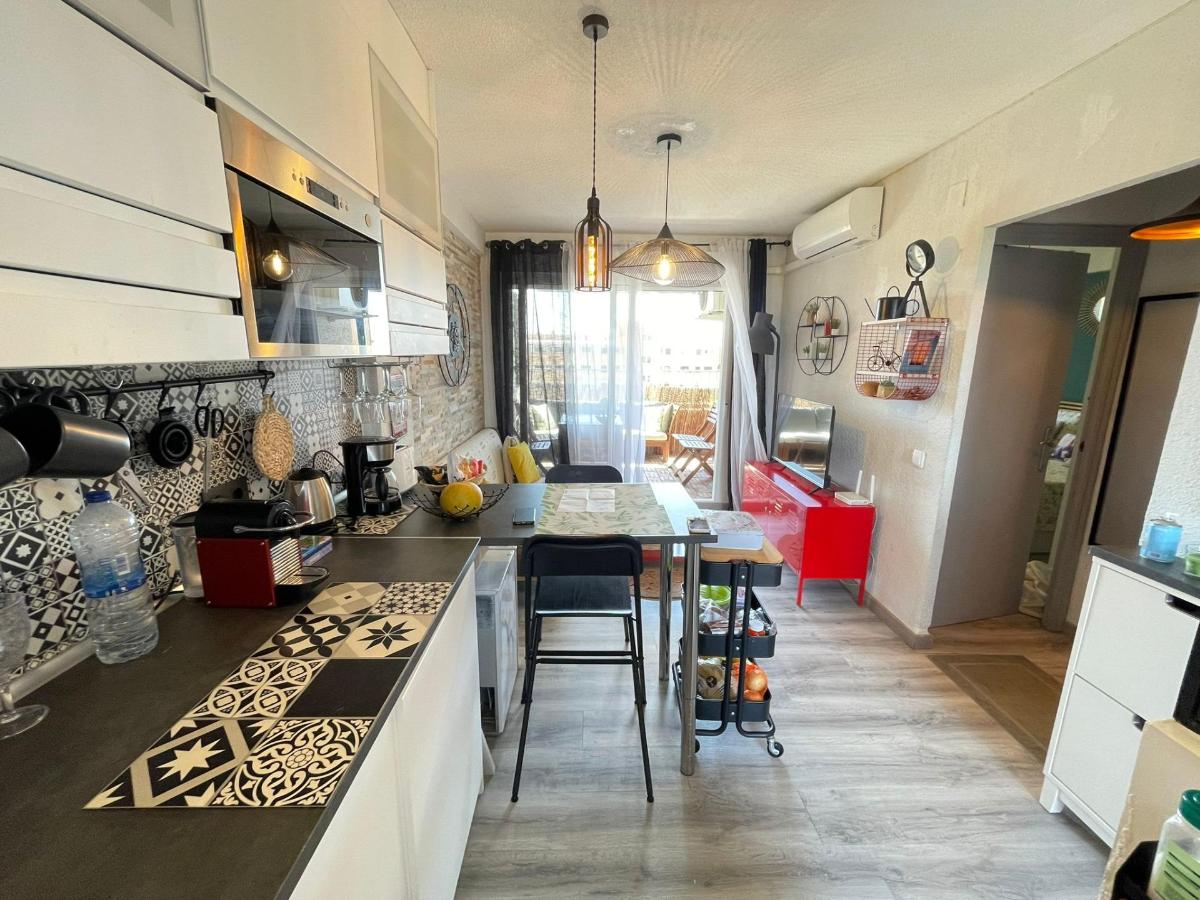 Apartment in Guardamar del Segura, Alicante, Spain 2 bedrooms, 42 sq.m. No. 183877