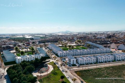 Продажа квартиры в Пилар де ла Орадада, Аликанте, Испания 3 спальни, 87м2 №179362 - фото 15