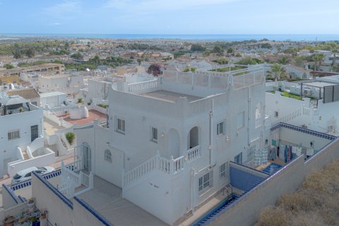 Villa till salu San Miguel de Salinas, Alicante, Spanien 3 sovrum, 150 kvm. Nr. 139275 - foto 2