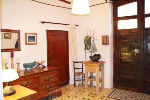 Radhus till salu Castell De Castells, Alicante, Spanien 3 sovrum, 219 kvm. Nr. 139274 - foto 3
