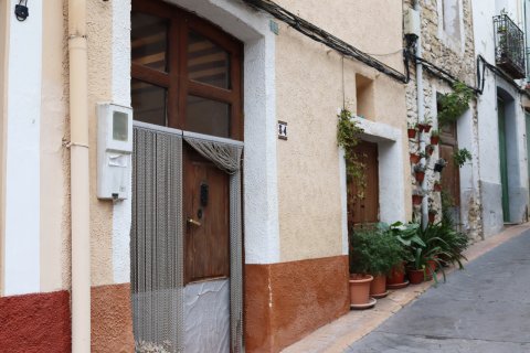 Radhus till salu Castell De Castells, Alicante, Spanien 3 sovrum, 219 kvm. Nr. 139274 - foto 1