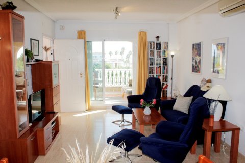 Lägenhet till salu Alicante, Spanien 2 sovrum, 75 kvm. Nr. 139272 - foto 2