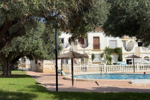 Radhus till salu San Miguel de Salinas, Alicante, Spanien 2 sovrum, 92 kvm. Nr. 139276 - foto 2